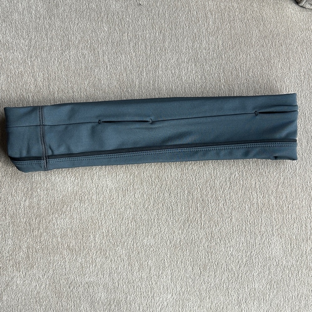 FlipBelt Gray Running Belt Size Large - Picture 4 of 10
